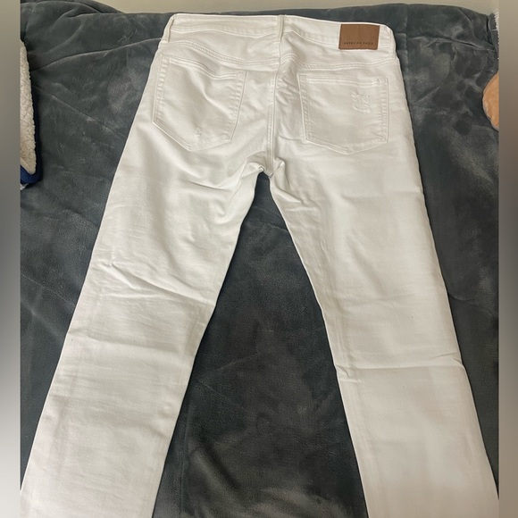Ripped White American Eagle Skinny Jeans - Picture 2 of 4